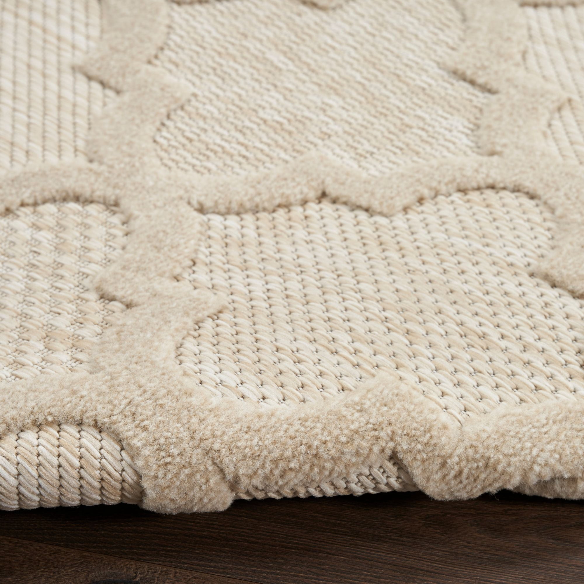 Nourison Easy Care 5' x 7' Cream Modern Flatweave Indoor/Outdoor Rug