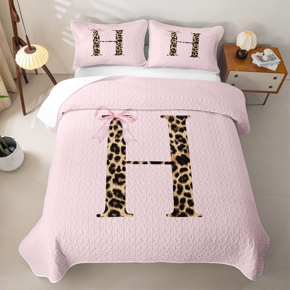 meiyoeat Pink Print Alphabet Quilt Full,Cheetah Bow Tie Initial Design Full Bedspread Sets For Girl,3 Pieces