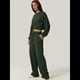 thumbnail image 5 of Conjunto de Chándal de 2 Piezas para Mujer: Sudadera Corta con Parte Delantera y Pantalón Deportivo de Pierna . Conjunto de Estar por Casa. Verde Oliva XXL, 5 of 8