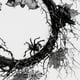 thumbnail image 4 of Fiudx Corona de Halloween, Decoración de Parra Negra Preiluminada, Diseño de Hojas y Murciélagos Espeluznantes, Decoración para Puerta de Entrada, Pared y Ventana, Ideal para Interiores y Exteriores,, 4 of 6