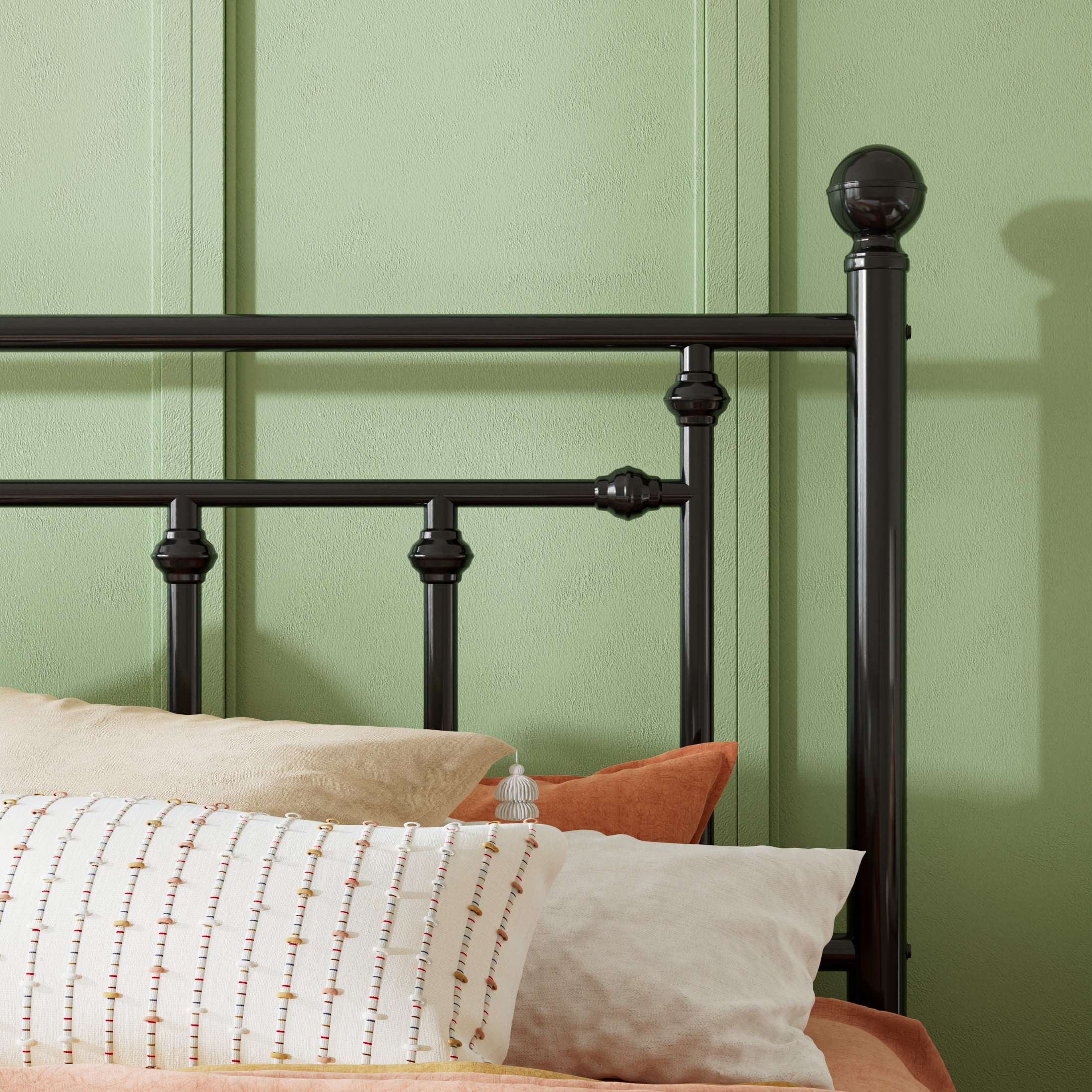 Sha Cerlin Black Queen Size Metal Platform Bed Frame with Victorian Vintage Headboard & Footboard, Adult