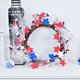 thumbnail image 5 of Corona del Día de la Independencia, decoración de pared de cinco estrellas en rojo, blanco y azul, con césped artificial para el Día de los Estados Unidos., 5 of 7