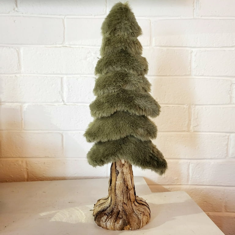 How to Make a Christmas Tree Forest Pom-Pom Wreath