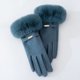 thumbnail image 3 of Guantes de piel de conejo para mujer, cálidos, antideslizantes y resistentes al viento, acolchados para montar a caballo y al aire libre, para invierno, 3 of 4