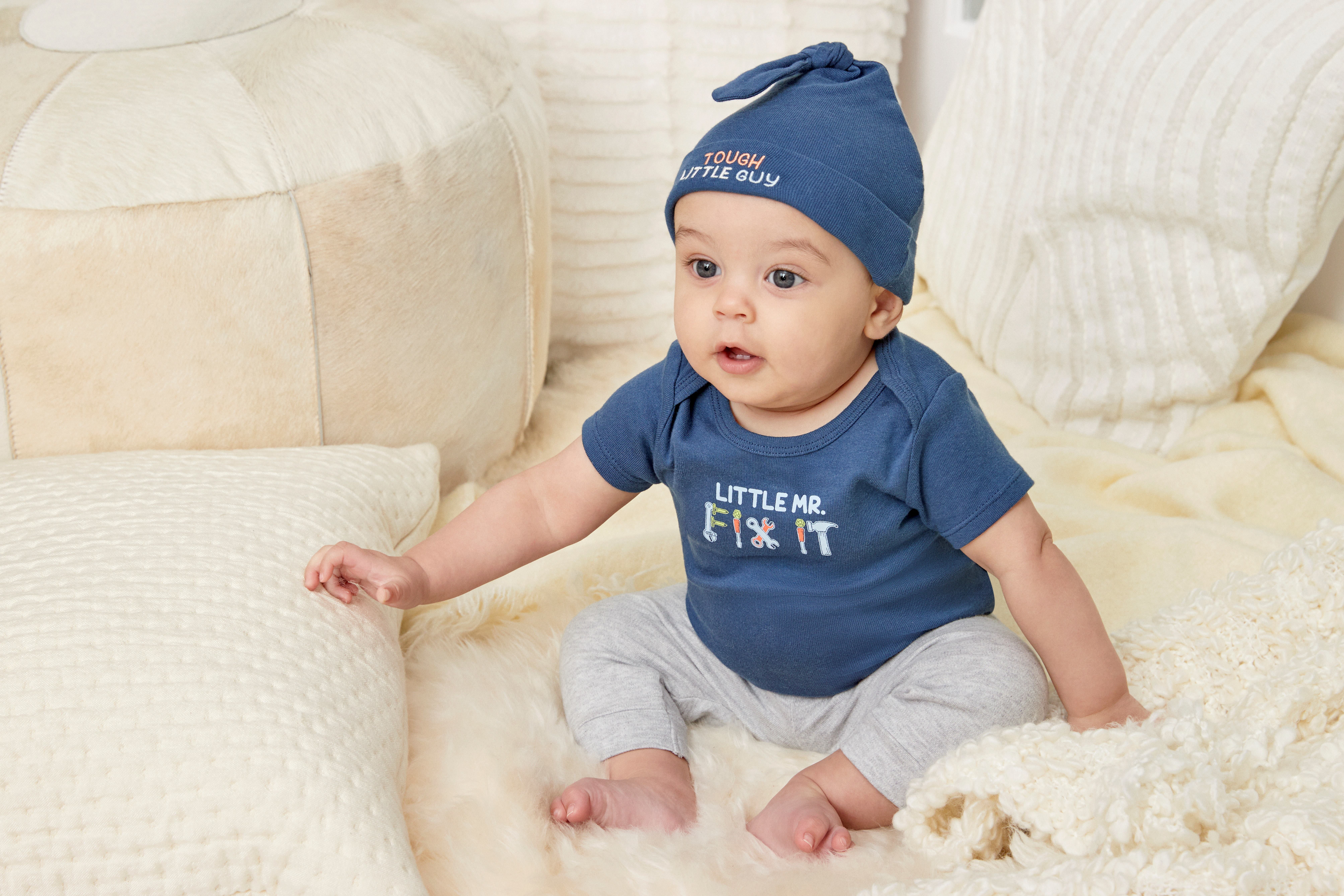 Garanimals Newborn Baby Boys & Girls Cotton Gift Set, Sizes Newborn-6/9 Months, 20-Piece​