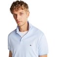 thumbnail image 2 of Polo Tommy Hilfiger de algodón líquido de corte regular para hombre, 2 of 5