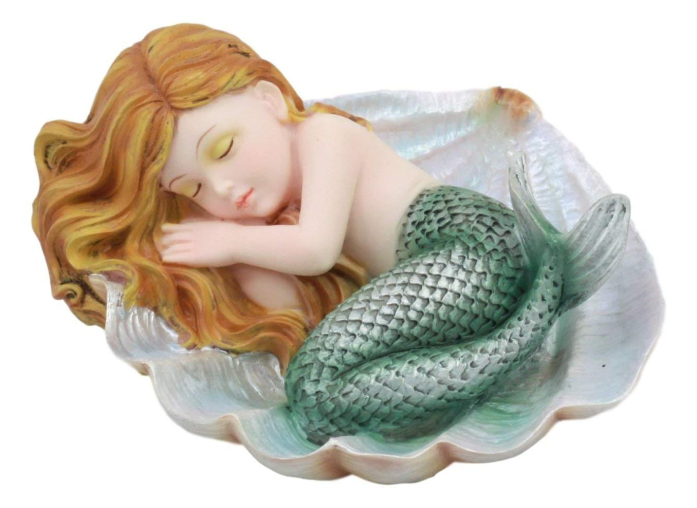 BEAUTIFUL LITTLE MERMAID SLEEPING IN A CLAM SHELL NEW ! 