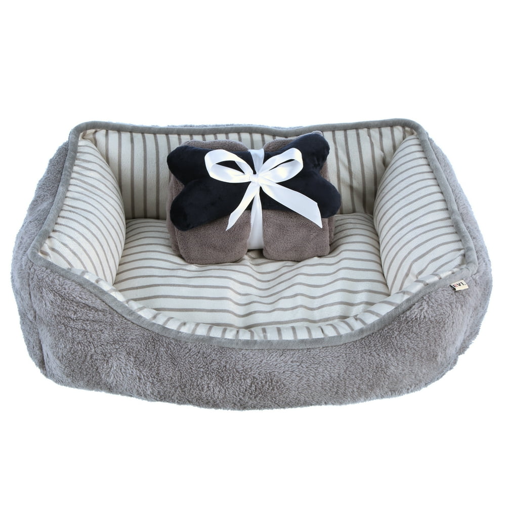EV1 from Ellen DeGeneres Dog Bed Gift Set with Fleece Blanket and Plush