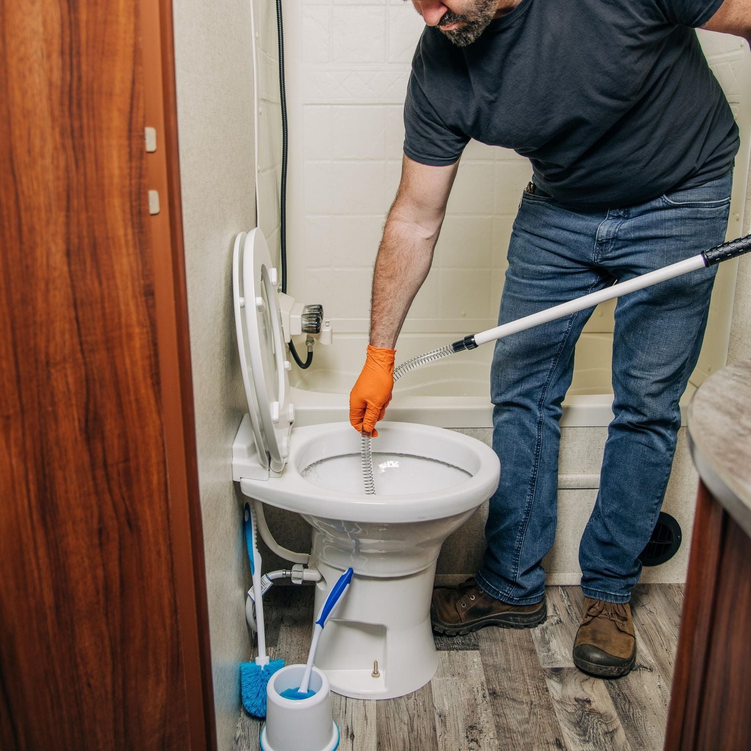 Camco 40071 Flexible Swivel Stick, Rotary cleaning action