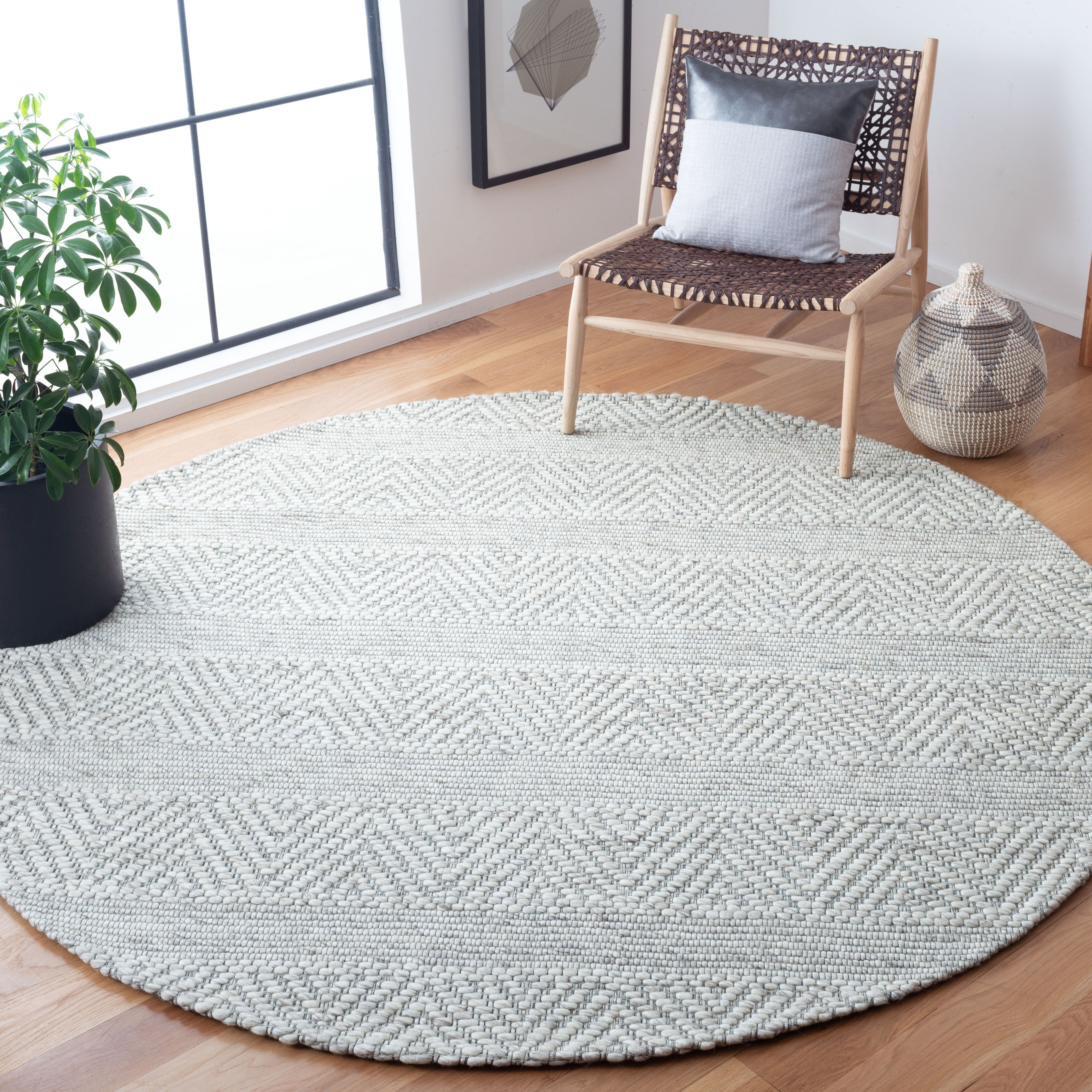 SAFAVIEH Marbella Keeleigh Diamond Area Rug, Beige/Light Grey, 3' x 3' Round
