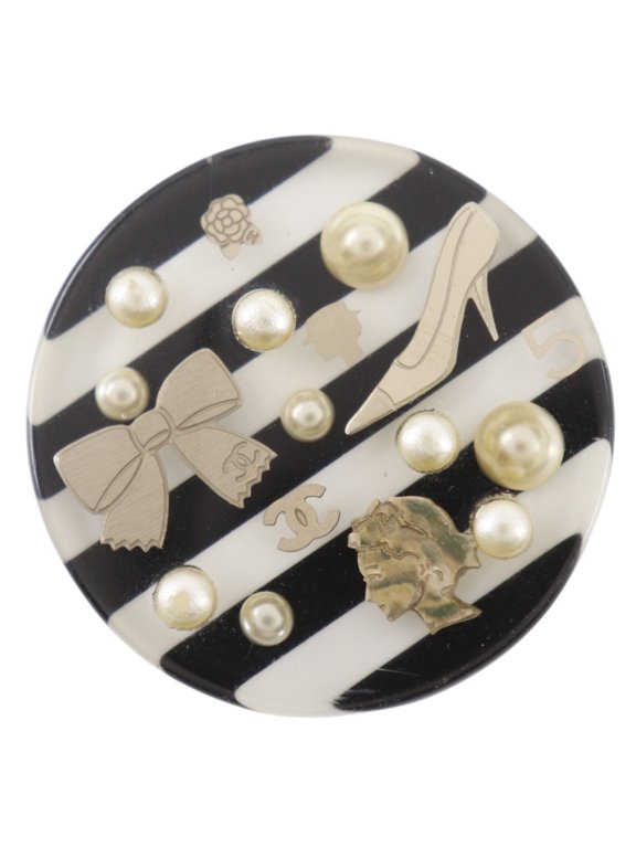 Pre-Owned Chanel CHANEL Border Ring, Size 12, CC Logo, Vintage, Resin x Faux Pearl, Made in...