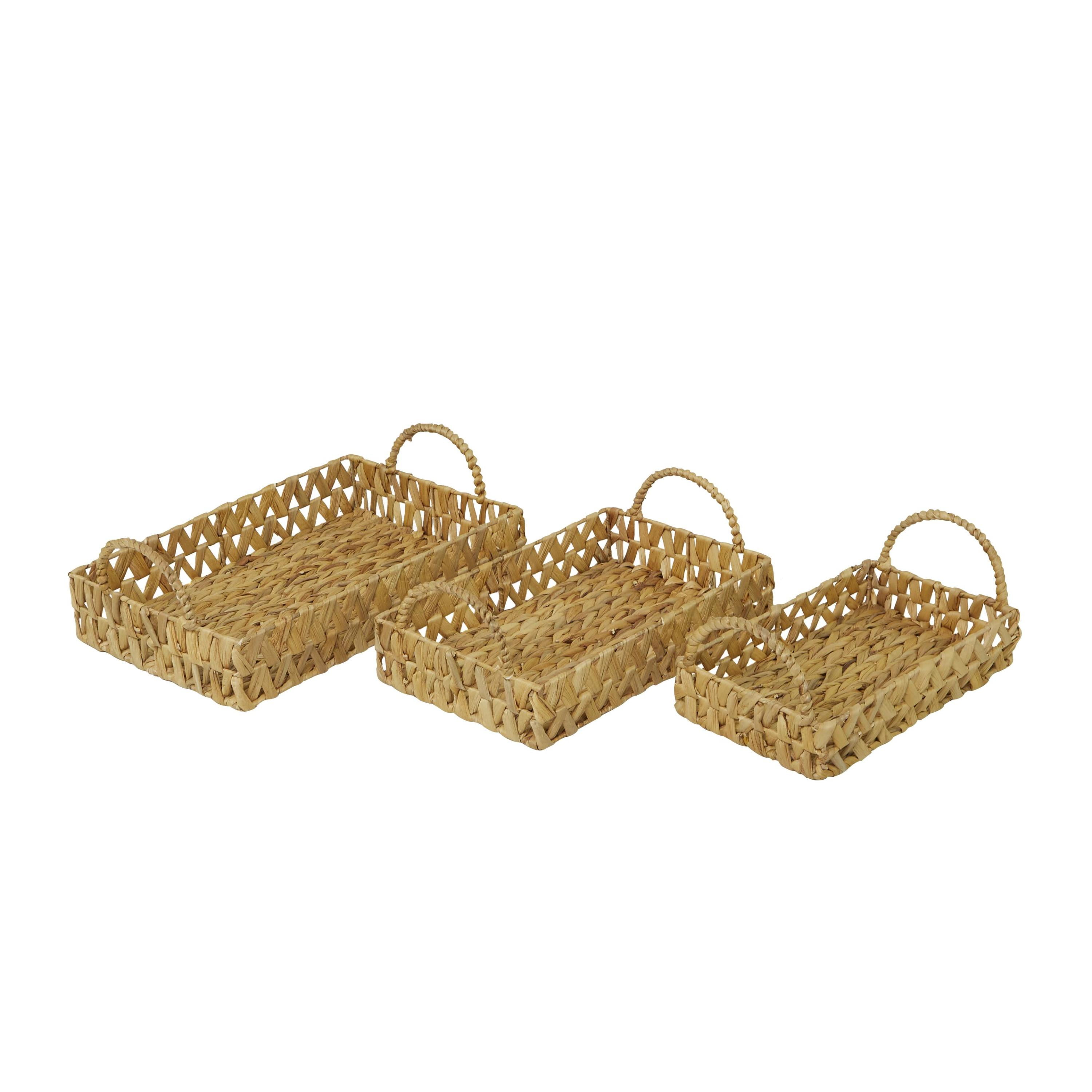 DecMode 19", 16", 15"W Brown Seagrass Handmade Woven Tray with Handles, 3-Pieces