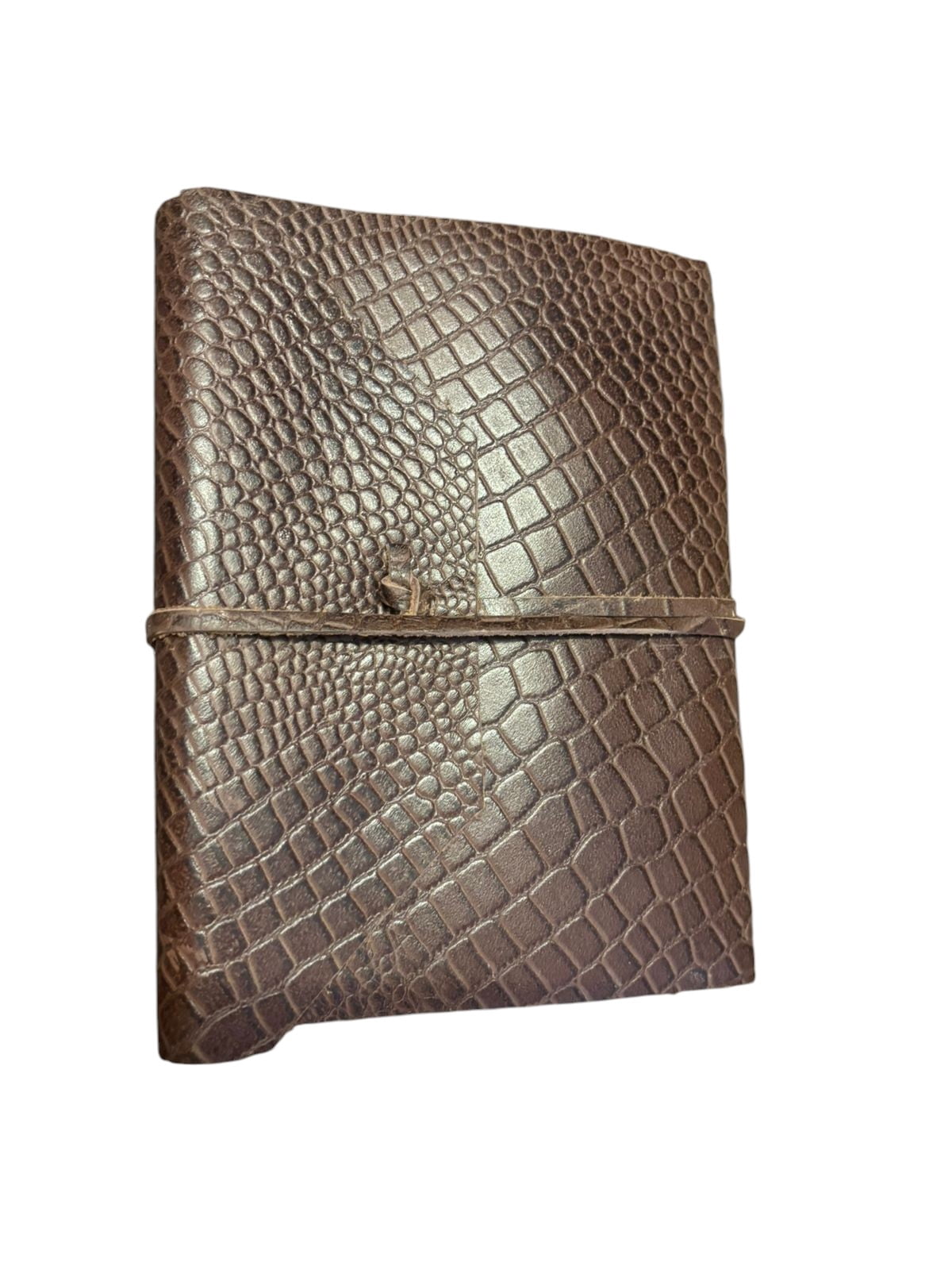 Handmade Leather Journal 6x8 Inch – Crocodile Texture Vintage Notebook with Lined Pages, Rustic Writing Diary