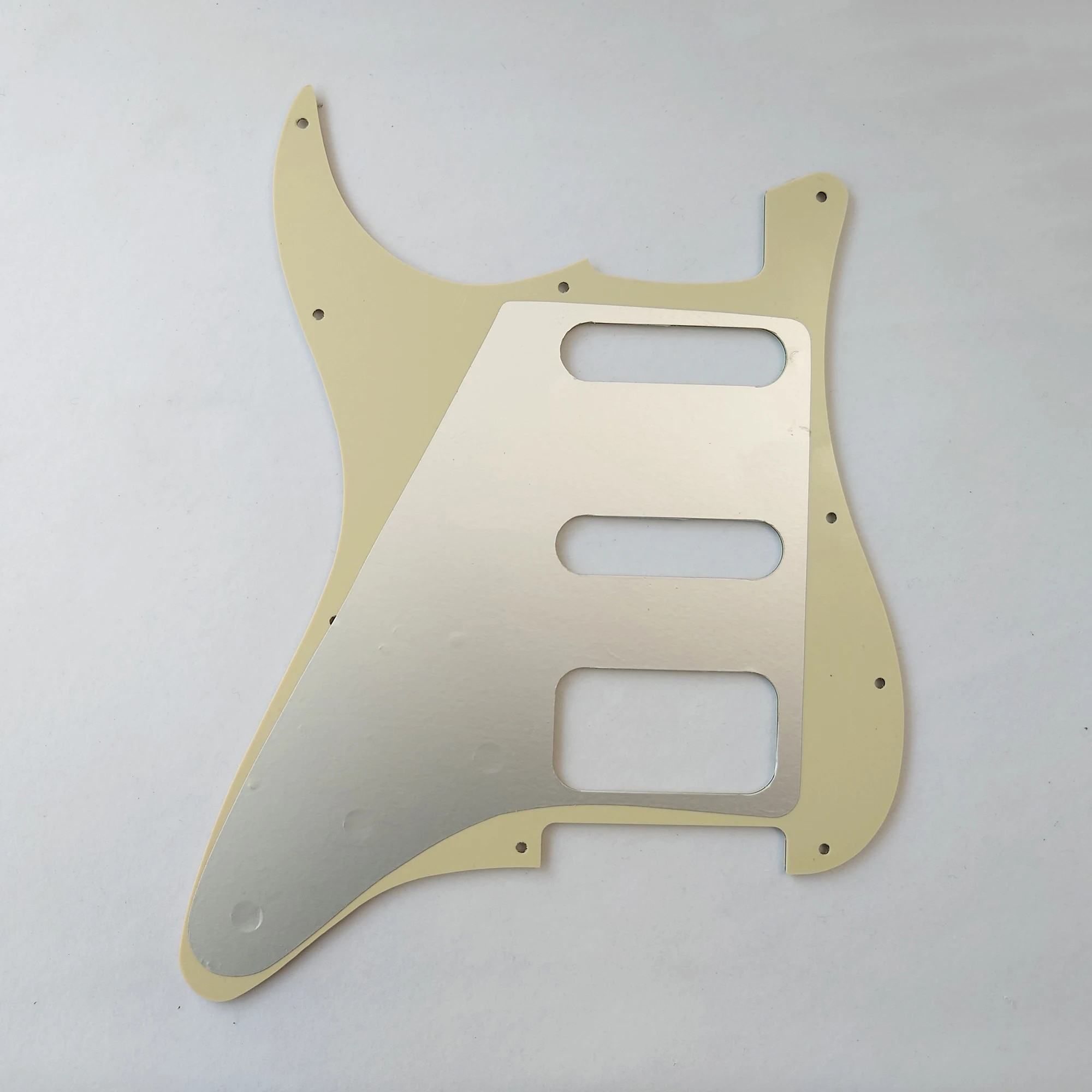 For Fit Fender Stratocaster SSH Humbucker Pickup Strat Guitar Pickguard Replacement Parts with Mounting Screws 3 Ply  Yellow