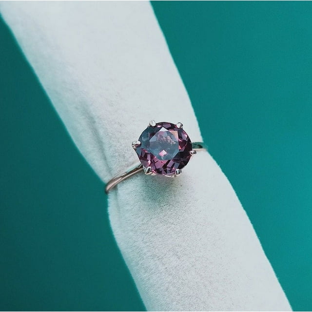 Bague en Alexandrite Créée, Bague en Argent Sterling 925, Bague en Alexandrite, Bague en Pierre Changeant de Couleur, Bague Ronde en Alexandrite, Bague pour Cadeau de Mariage