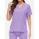 thumbnail image 3 of Set Scrub VIAOLI para mujer con bolsillo y pantalones deportivos con cuello en V, 3 of 5