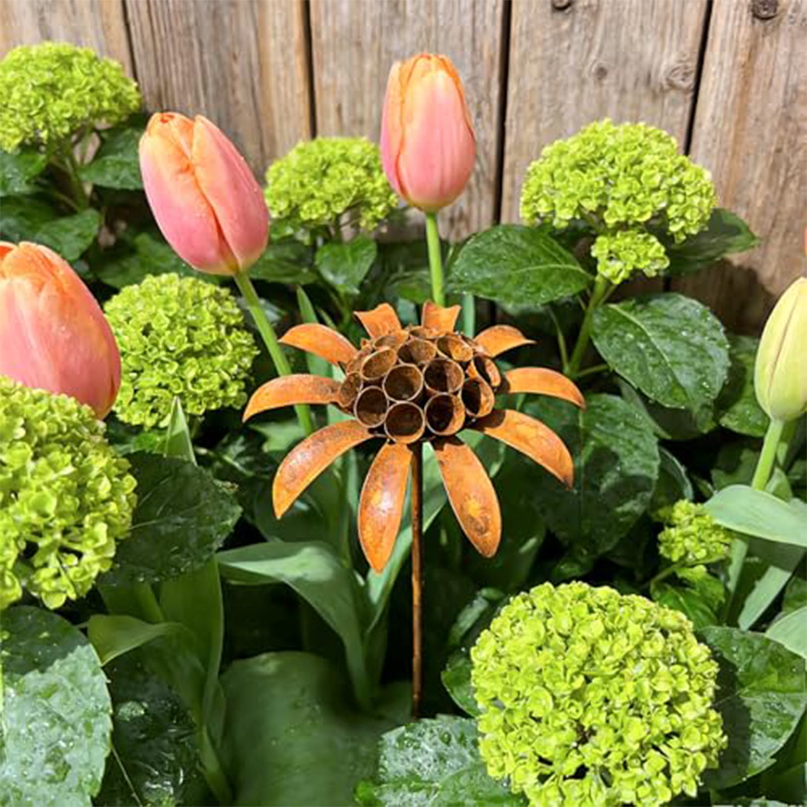 Metal Flowers for Outside, Decorative Garden Stakes, Flower Bed Decorations Outdoor, Metal Garden Flowers Sculpture for Lawn Porch Pathway Patio