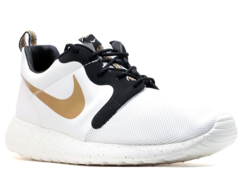 nike roshe run gold trophy