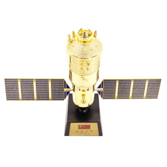 1/80 Tiangong No.2 Spacecraft Model March Rocket Model for Military Enthusiasts Model Collections