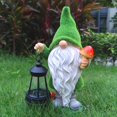 thumbnail image 2 of Estatua solar para jardín con linterna, diseño de gnomo VIOYOUNS, 19 cm, 2 of 8