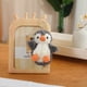 thumbnail image 1 of Peluche de cadena de llaves de pingüino de 13 cm – Compañero kawaii suave como hielo para bolsos, llaves y vibras relajadas, 1 of 1