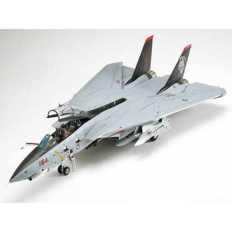 Tamiya 1/48 Grumman F-14D Tomcat, Detailed Cockpit, Variable Sweep