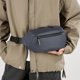 thumbnail image 4 of Bandolera impermeable de nylon para hombre | Mochila deportiva ligera de hombro | Compartimento espacioso, puerto para auriculares | Gris Azul, Negro Durable Travel Messenger de 28x15x9cm, 4 of 6