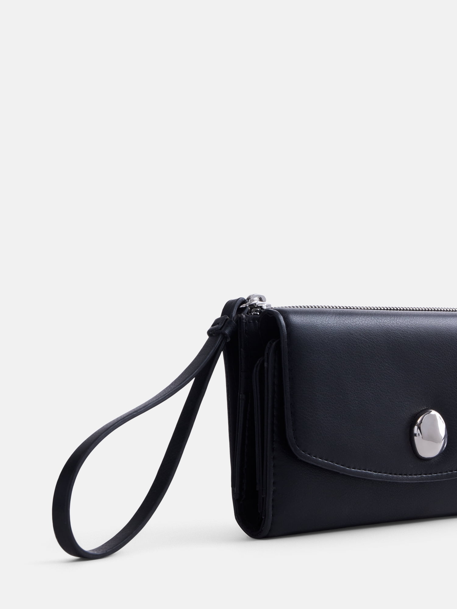 Scenario Women's Bulk Clutch Wallet, Black