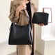 thumbnail image 2 of Bolso de mano de cuero de moda para mujer Tendencias 2024 Bolso de hombro de gran capacidad sencillo y lateral para mujer Bolsos y carteras Bolso de mujer, 2 of 5