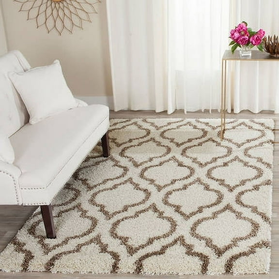 SAFAVIEH Hudson Louise Geometric Shag Area Rug, Ivory/Beige, 5'1" x 7'6"