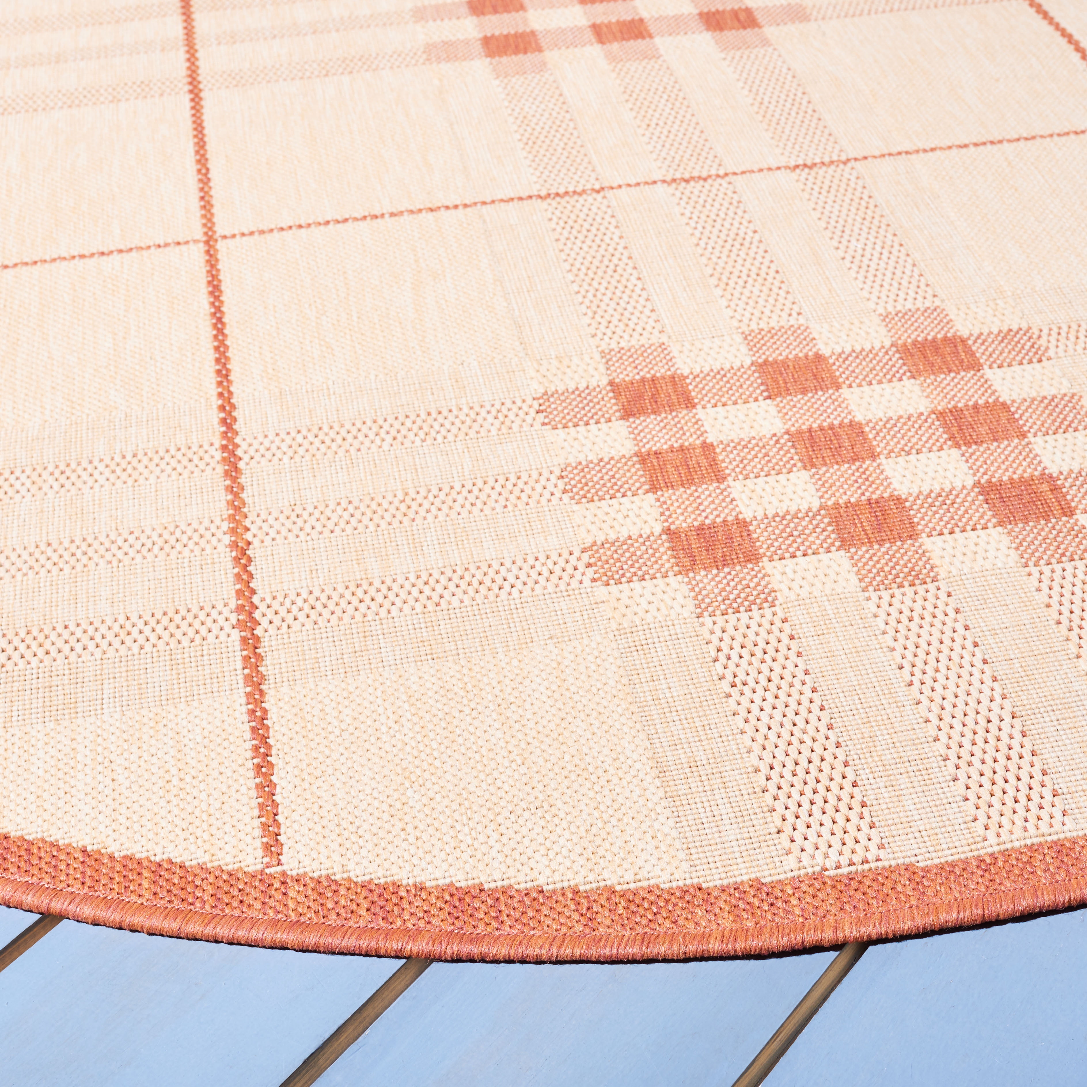 Safavieh Courtyard Fulham Geometric Indoor/Outdoor Area Rug, Natural/Terracotta, 6'7" x 6'7" Round