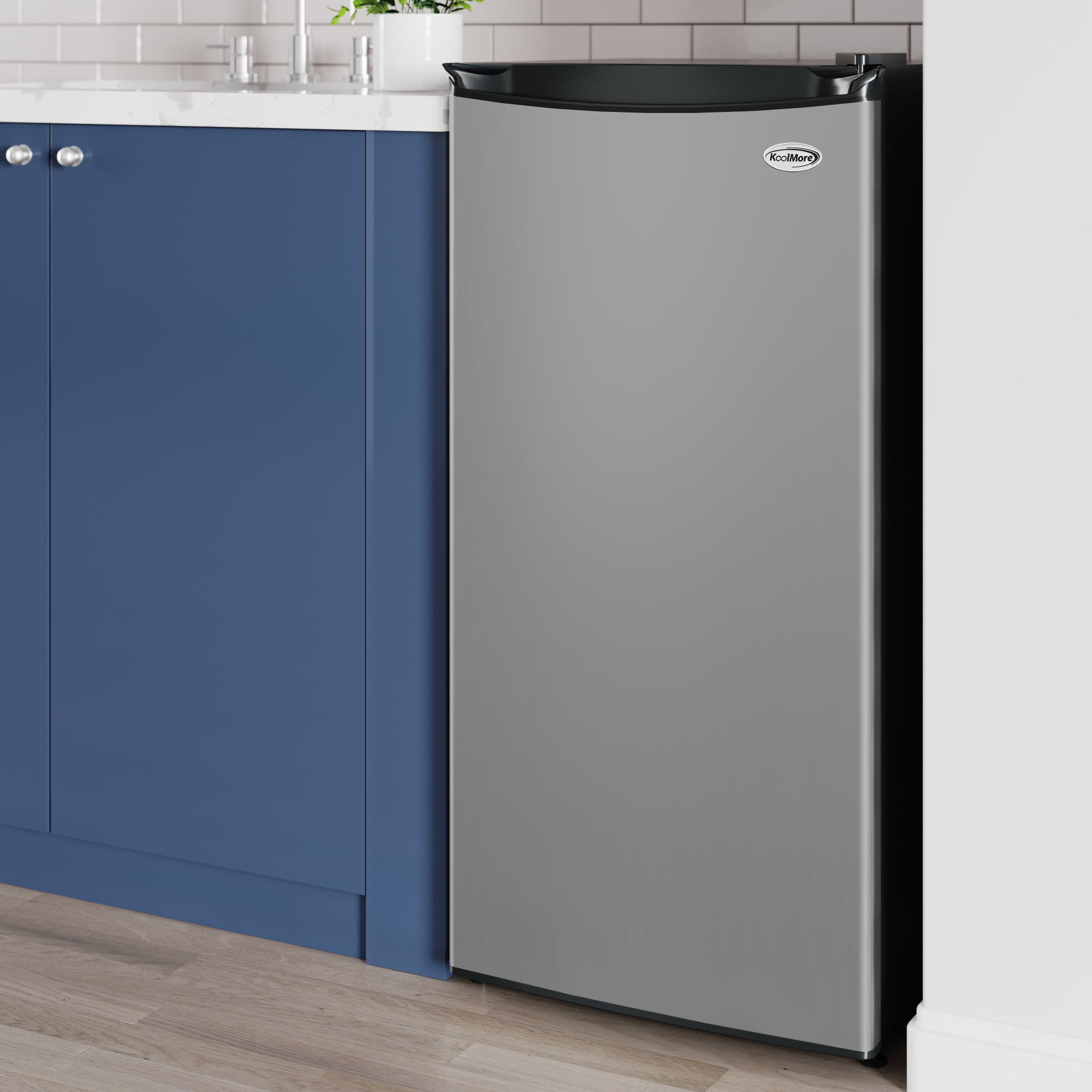 21 in. Convertible Refrigerator/Freezer 4.2 cu. ft. in Silver (KM-RUF-42C)