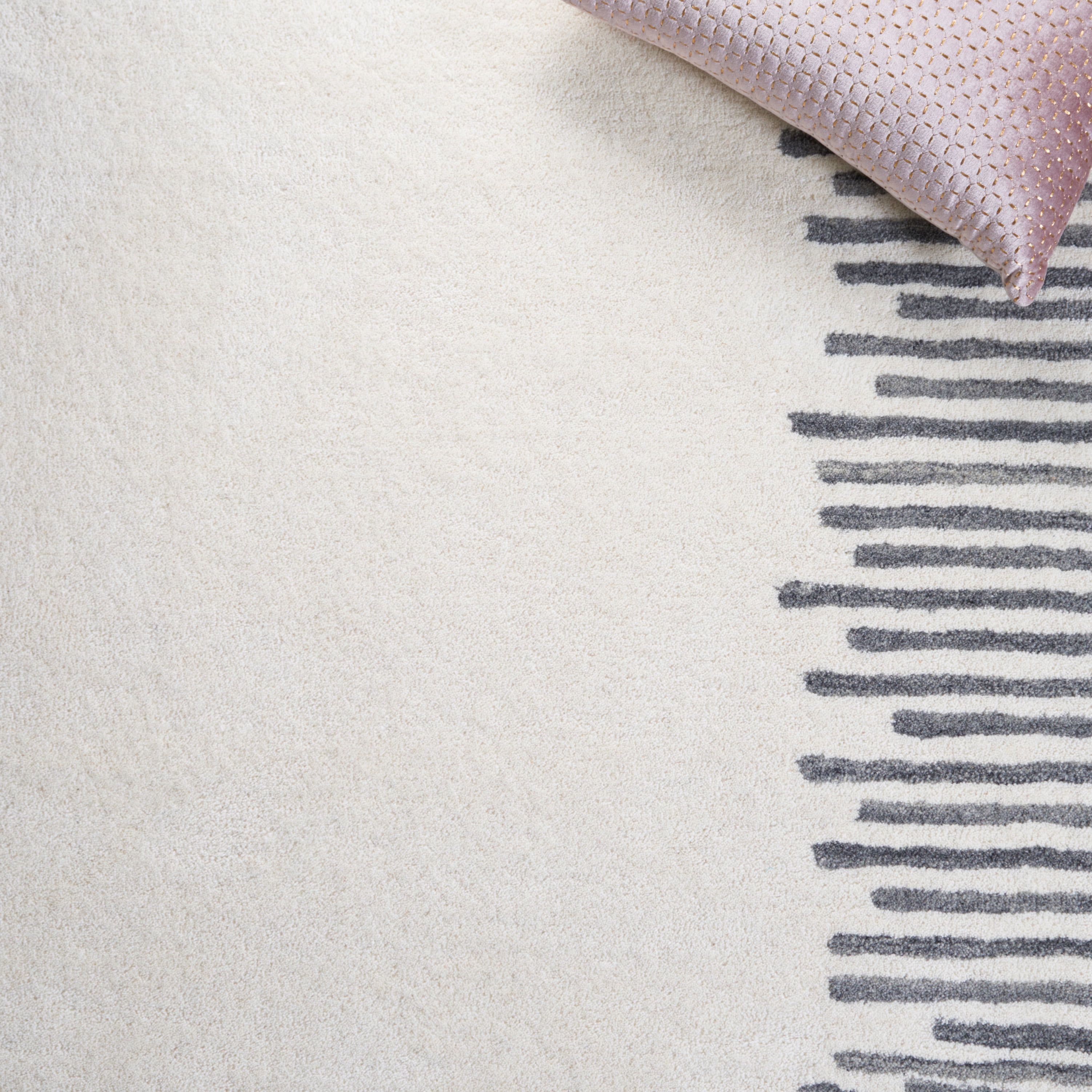 SAFAVIEH Fifth Avenue Declan Abstract Area Rug, Ivory/Grey, 8' x 10'