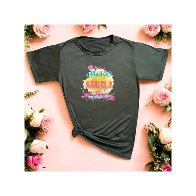 Playera Blusa Mujer Yo Soy Madre y Además Abuela, Supera Eso Ropa Casual Divertida para Abuelas con Estilo Color Verde Oliva Talla Mediana Marca Emil SaEs
