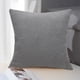 thumbnail image 1 of Funda de almohada decorativa | Funda de cojín de piel sintética con cremallera | Textura suave de osito de peluche | Cuadrada de 43 x 43 cm, 1 of 9