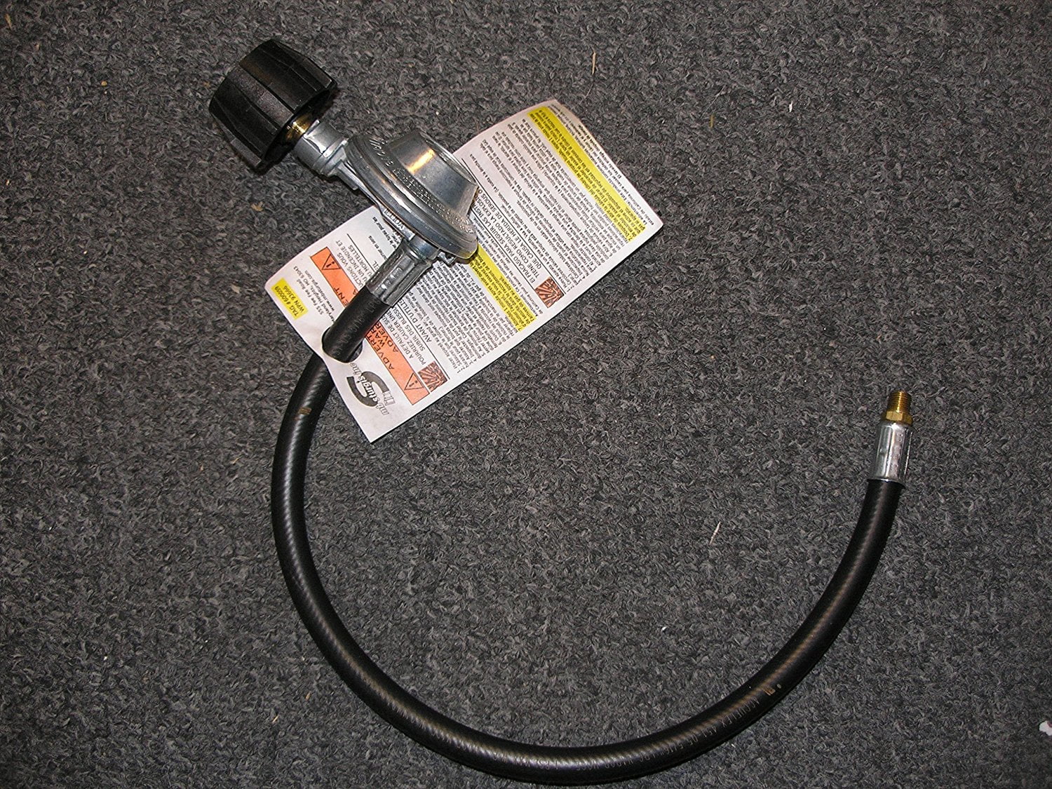 er Gas Grill Replacement 21" Regualtor & Hose 1/8" NPT Male Threads