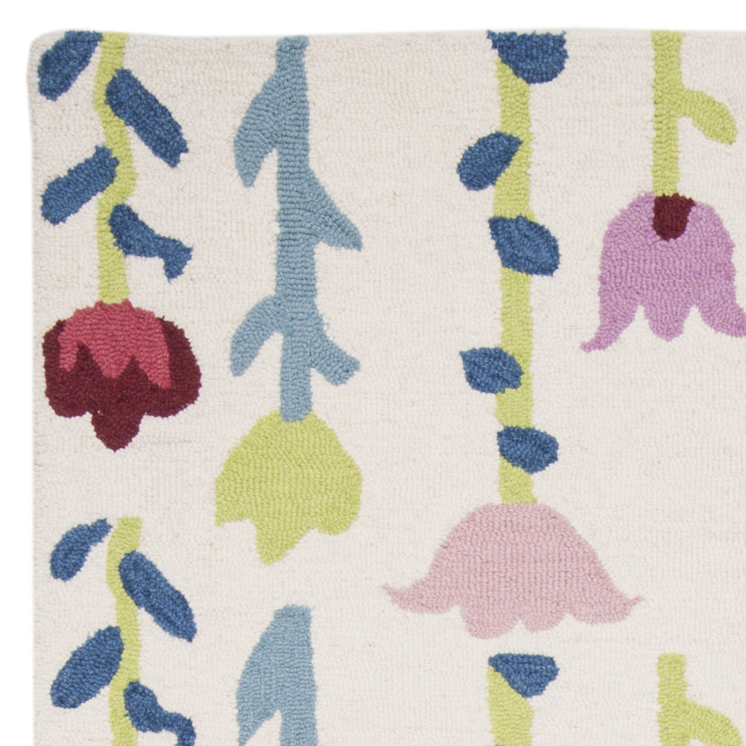 SAFAVIEH Kids Antoinette Floral Wool Area Rug, Ivory/Pink, 5' x 8'