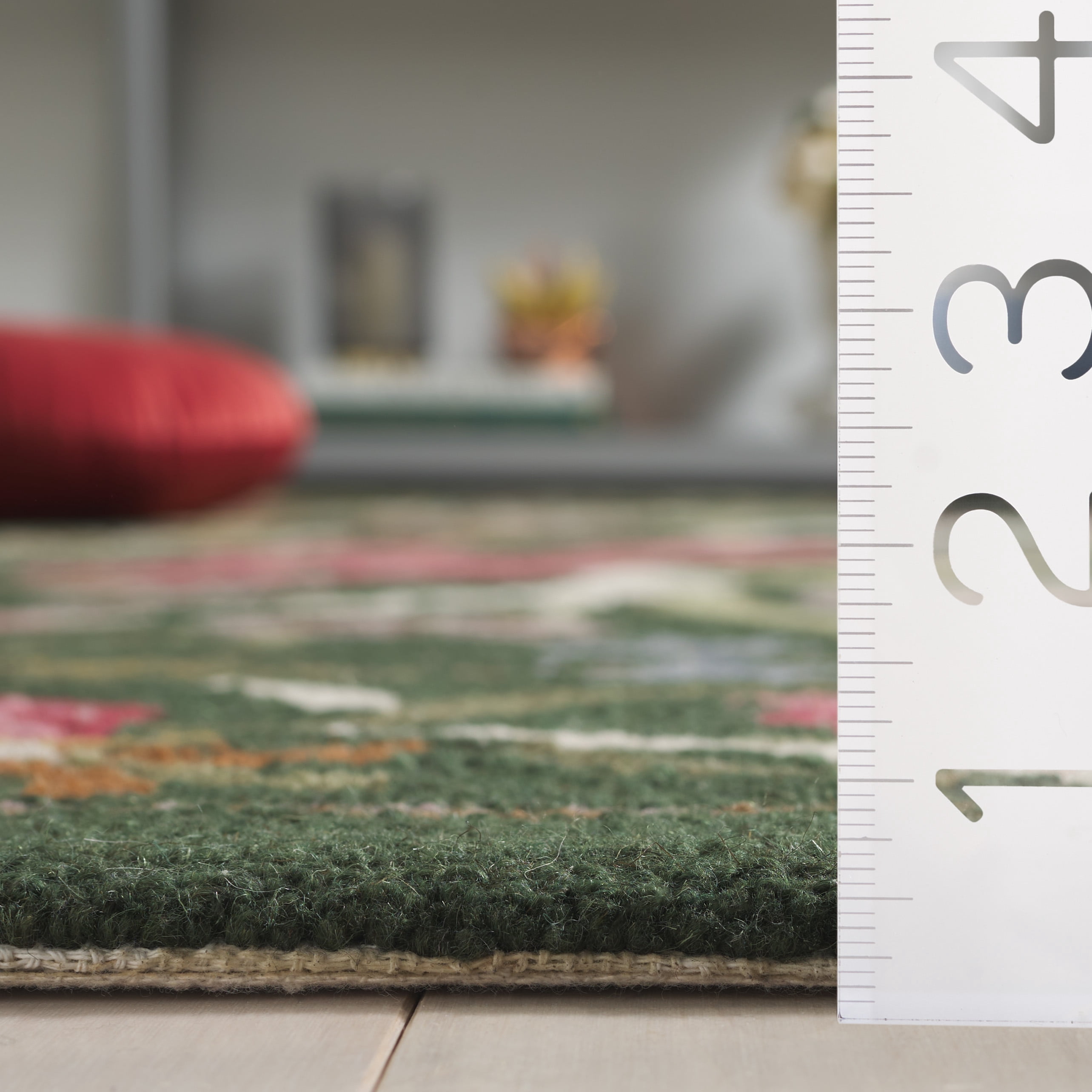 Safavieh Chelsea Mabelle Floral Wool Runner Rug, Green/Pink, 2'3" x 9'