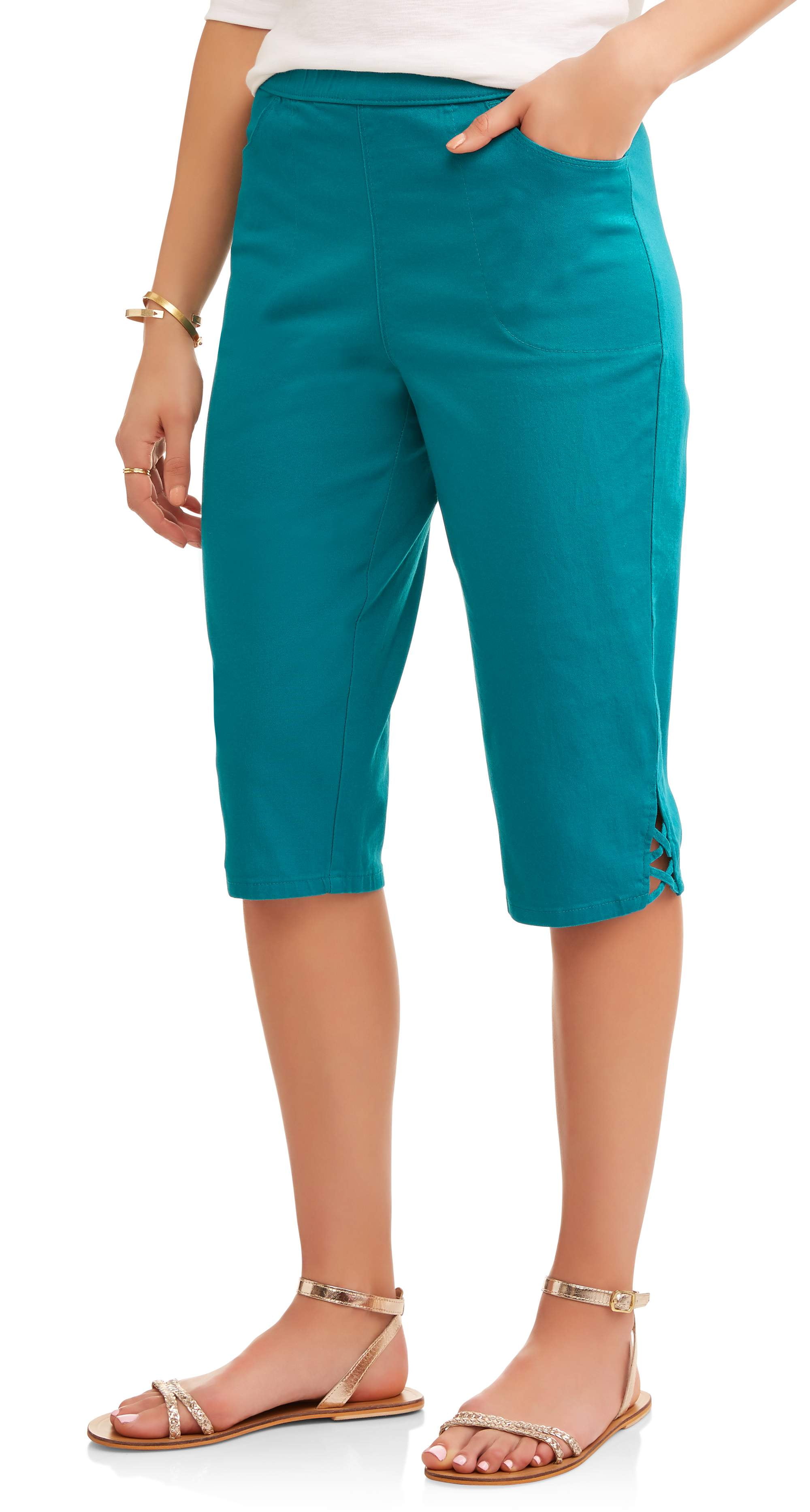 RealSize Women's Stretch 2 Pocket Capri With Lattice Ankle Detail