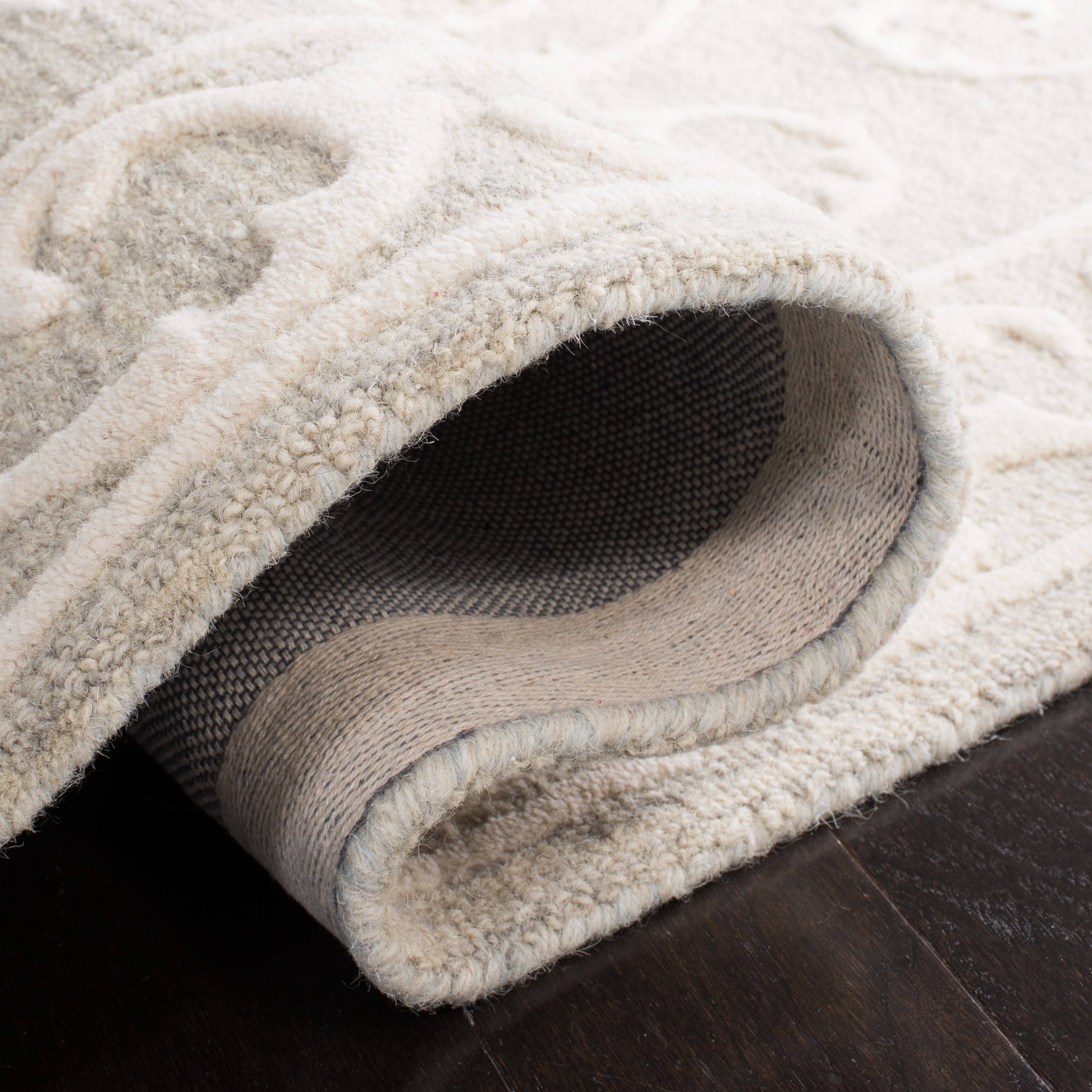 SAFAVIEH Micro-Loop Asteria Oriental Runner Rug, Light Grey/Ivory, 2'3" x 9'