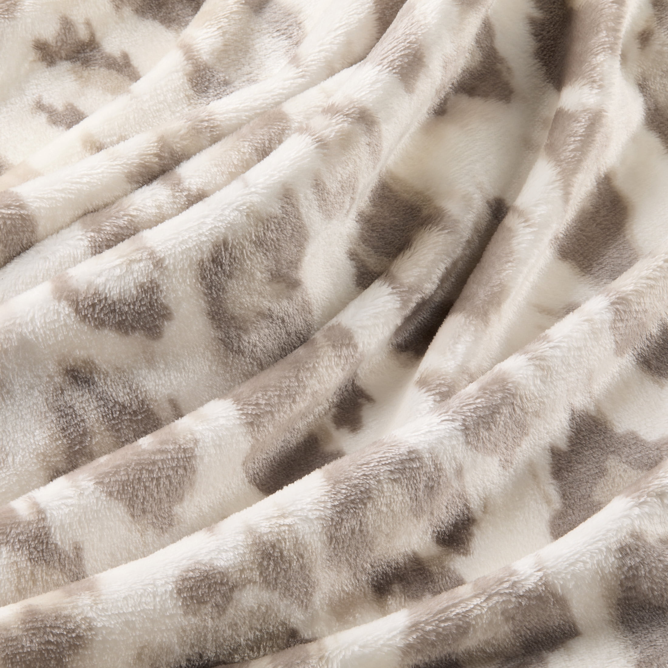 Mainstays Super Soft Velvet Plush Bed Blanket, Leopard, Twin Size