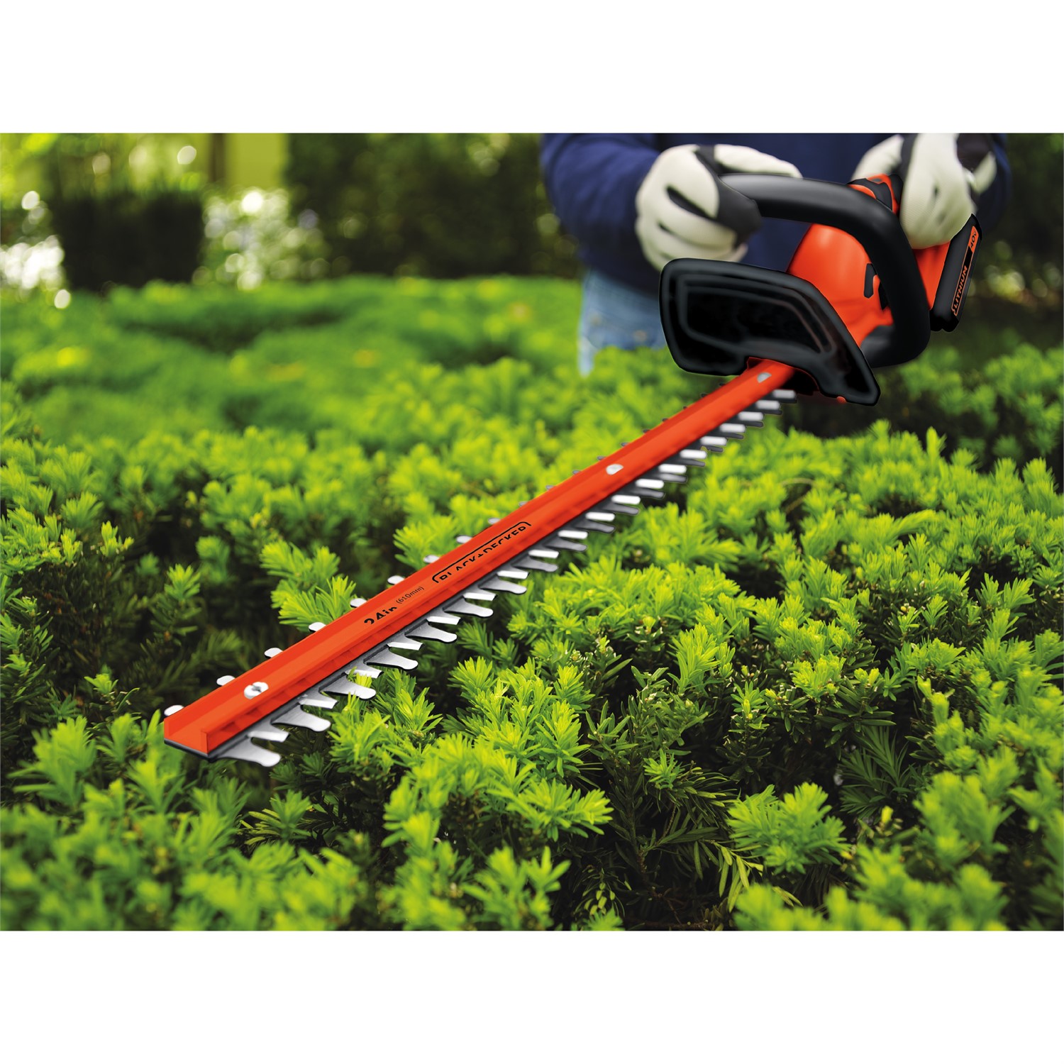 BLACK+DECKER LHT2436 40V MAX* Lithium-Ion 24" Cordless Hedge Trimmer, Battery and Charger Included - image 3 of 6