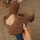 thumbnail image 2 of Tacones Altos de la Mujer de Moda Casual Primavera Verano Color Sólido Cerrado Dedo Del Pie Floral Bloque Tacones Bohemian Recorte Mulas, 2 of 9