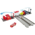 thumbnail image 1 of Autopista Cars 3 Florida Speedway Pit Stop Disney Pixar MATTEL DVT46, 1 of 2