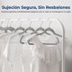 thumbnail image 3 of Ganchos de Terciopelo Premium Serenelife, Ahorradores de Espacio, Resistentes, con Gancho Metálico Giratorio de 360°, para Trajes, Pantalones y Vestidos, Gris, Pack 20, 3 of 7