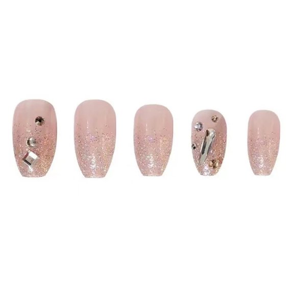 Glittering Fresh False Nails Charming Comfortable to Wear Nails for Daily Everyday Wearing Jelly Glue Model