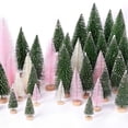 thumbnail image 1 of Miniárboles de Navidad artificiales Hatisan con base de madera, 30 unidades, 1 of 7