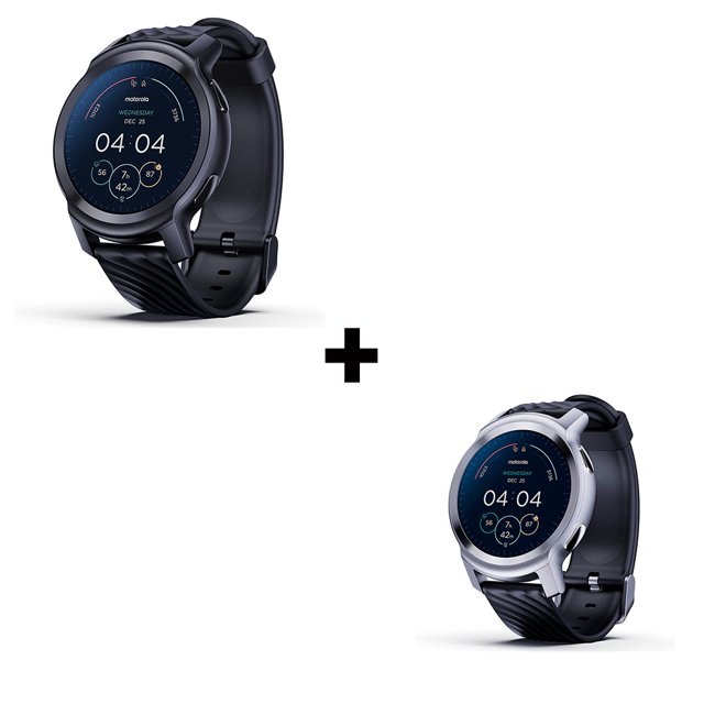 combo smartwatch motorola moto watch 100 — dos relojes con caja de 42 mm y pantalla circular LCD de 1.3 pulgadas; uno en aluminio negro con correa de silicona negra y otro en aluminio plateado con correa negra, esferas digitales que muestran hora, ritmo cardíaco y actividad. Incluye GPS/GLONASS/BeiDou, BLE 5.0 y resistencia 5 ATM, pensado para 26 modos deportivos y seguimiento de salud.