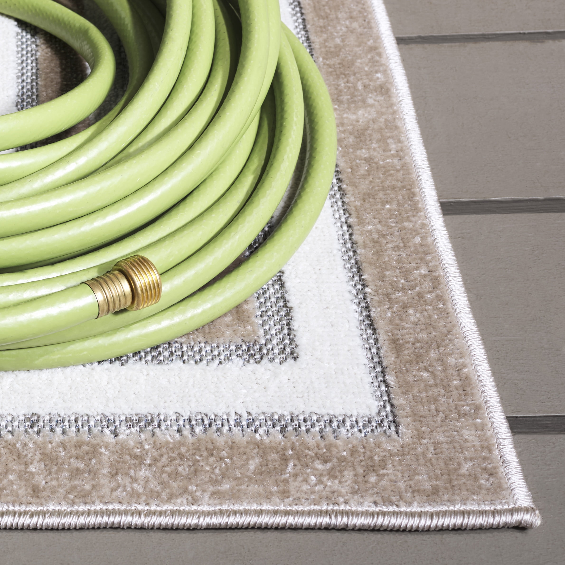 SAFAVIEH Cabana Henry Striped Indoor/Outdoor Area Rug, Beige/Ivory, 9' x 12'