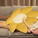 thumbnail image 5 of Funda de almohada Linda hoja de arce almohada juguete hoja muñeca hogar sofá cojín sala de estar tatami futón cojín hoja de arce, 5 of 7